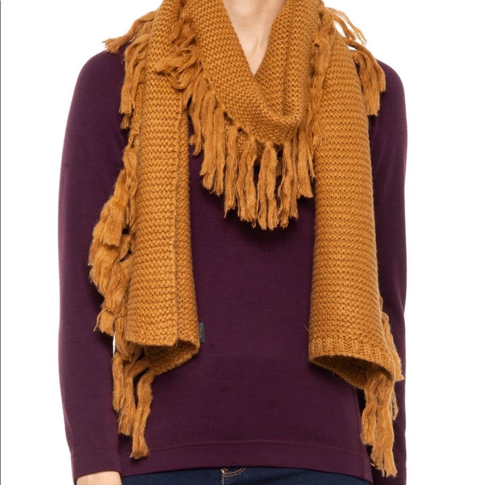 Frye cable knit fringe scarf NWT